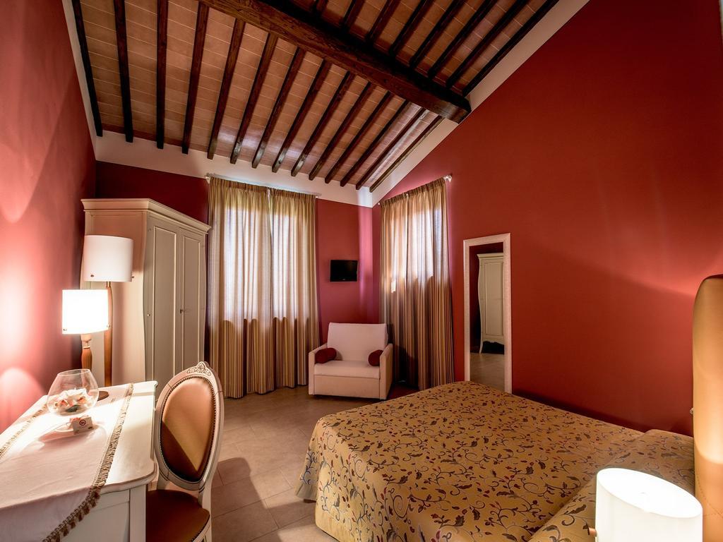 Albergo La Foresteria Bettolle Eksteriør billede